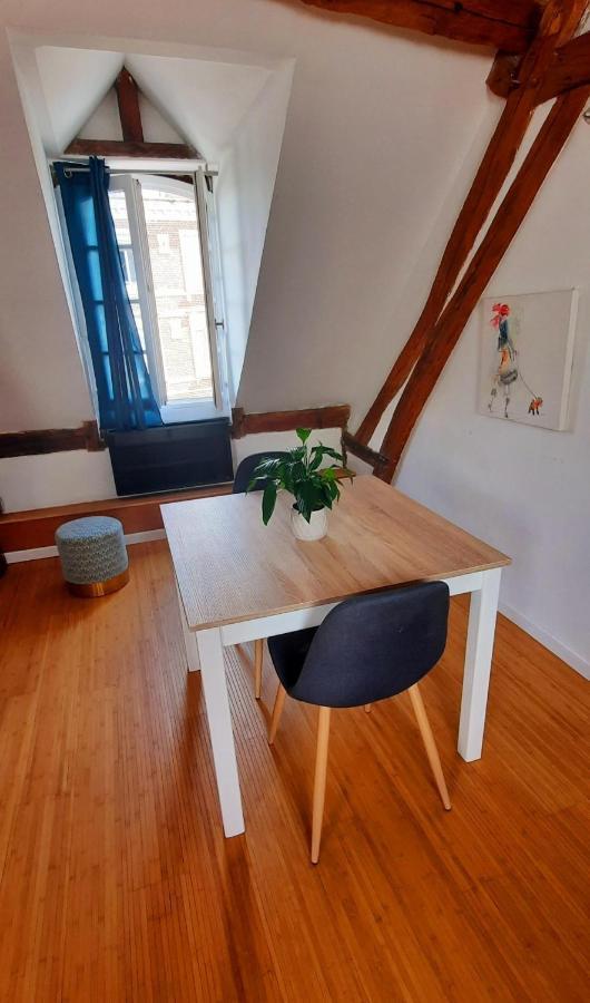 Loft De Charme A 150M De La Cathedrale Apartment Beauvais Exterior photo